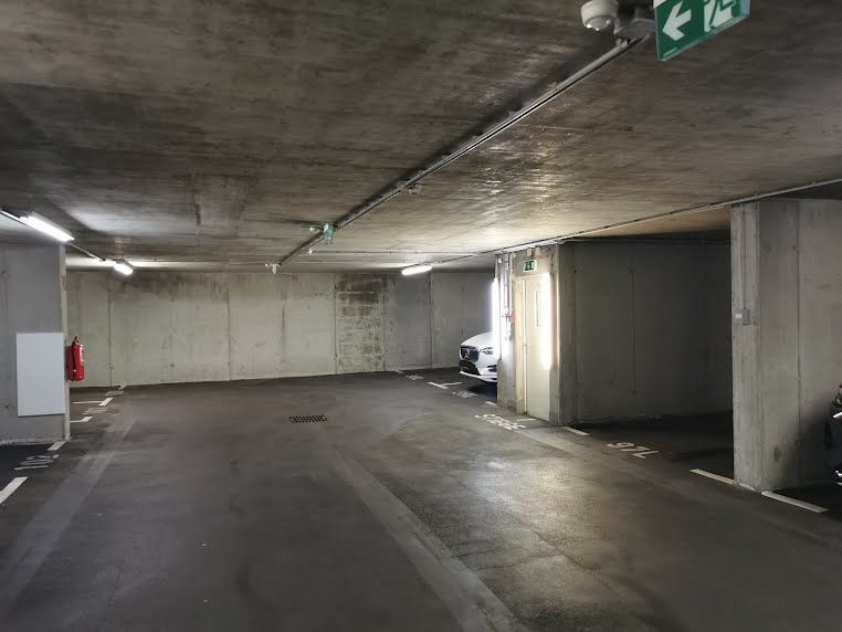 Tiefgarage: Pkw-Stellplatz – Hertha-Firnberg-Straße, 1100 Wien | Foto 1 von 2