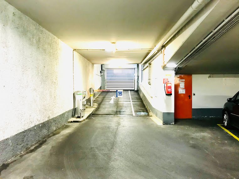 Pkw Garagen-Parkplatz in der Tiefgarage Kühnplatz 1040 Wien | MyNextGarage