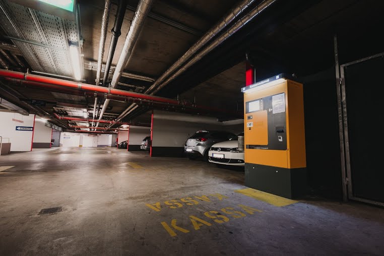 MotorradStellplatz mit Videoüberwachung in HotelGarage